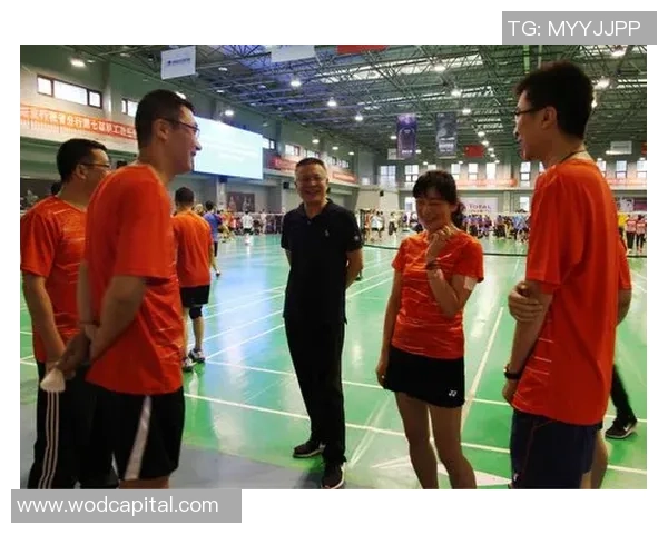 深圳羽毛球队盯防策略分析及其在比赛中的成效与不足之处探讨 深圳羽毛球队盯防策略分析及其在比赛中的成效与不足之处探讨